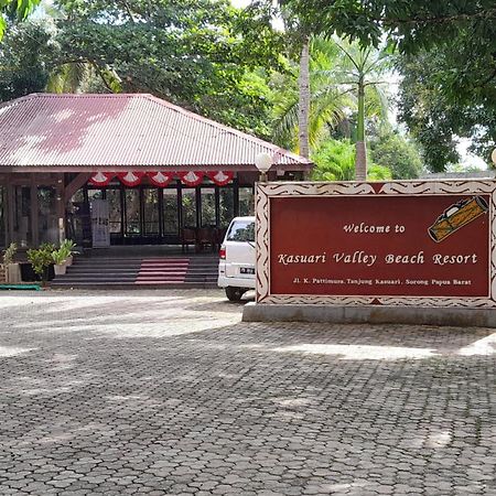 Kasuari Valley Beach Resort Соронг Экстерьер фото