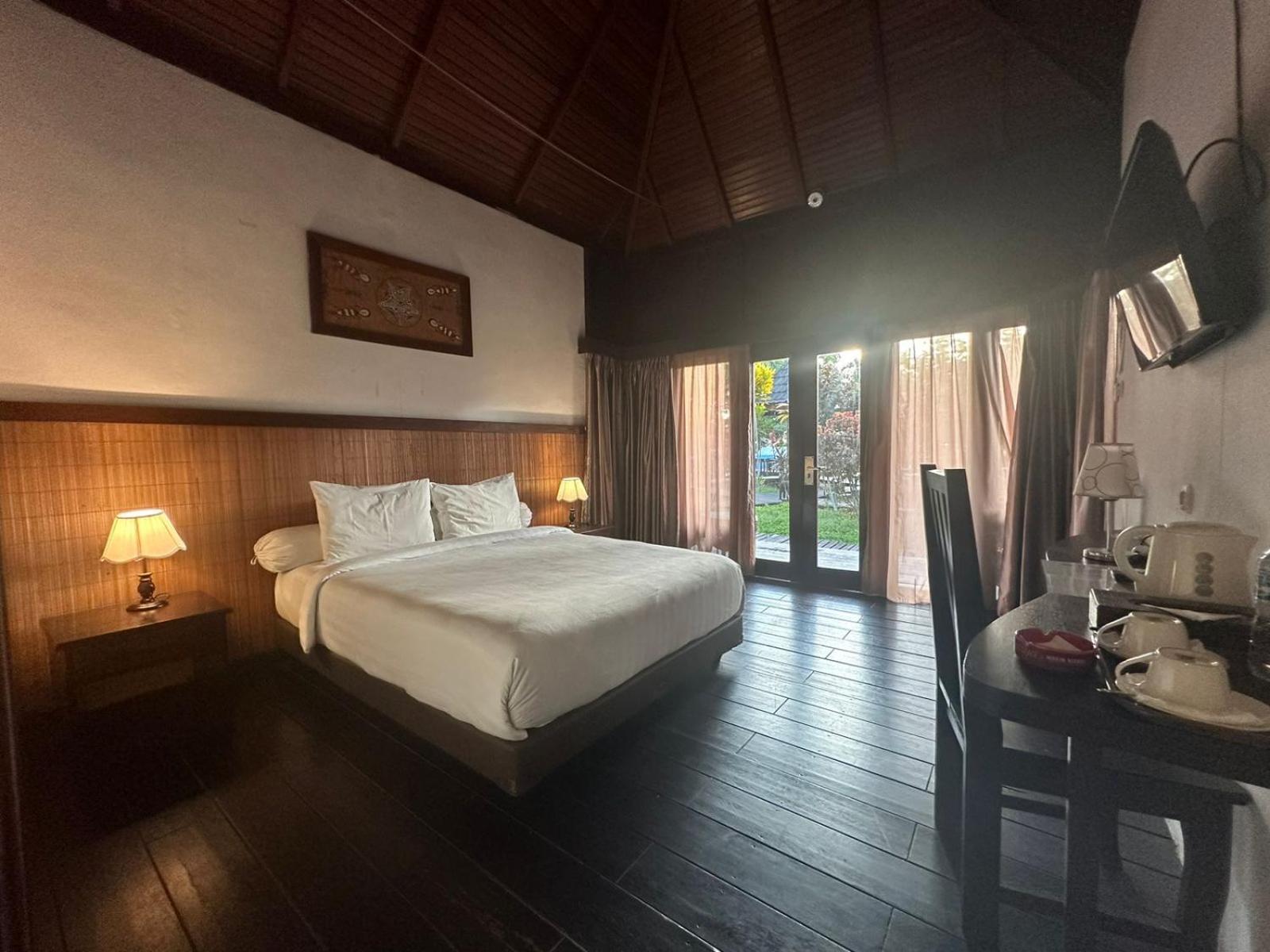 Kasuari Valley Beach Resort Соронг Экстерьер фото